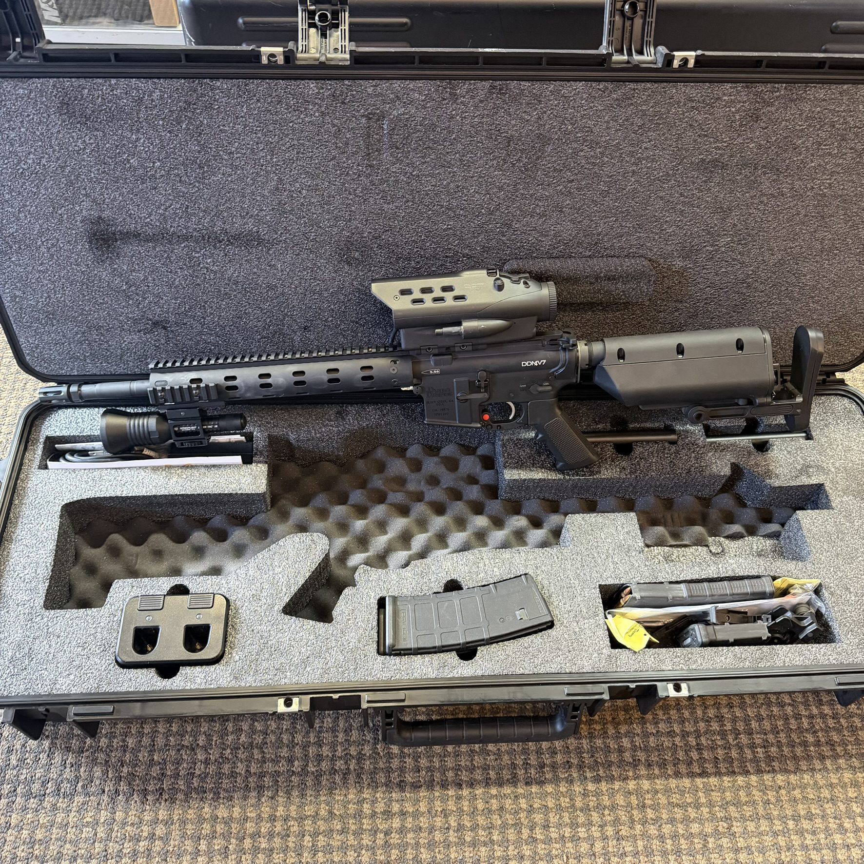 Daniel Defense DDM4 V7 TrackingPoint Optic